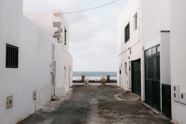 lanzarote towns
